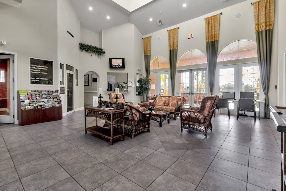 Luxurious Retreat With Marble Floors and Great Views. Near Disney! #4av563 - Image 4