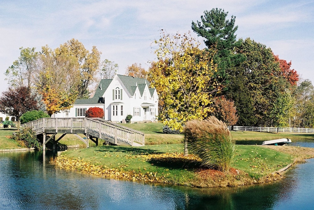 Allegan Country Inn