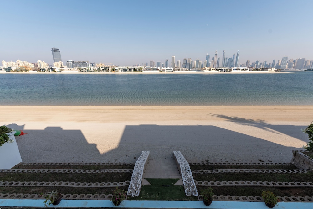 Exclusive Palm Villa - Mint Stay