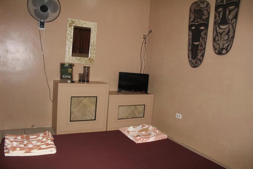 Coron Village Lodge