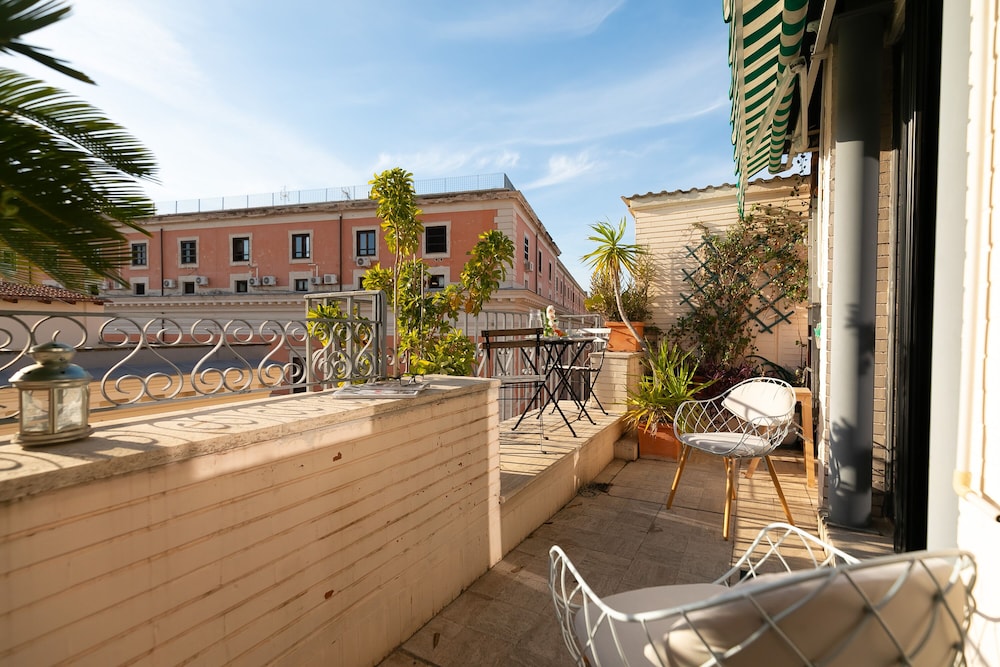 Wonder Two BR Apartment with Terrace