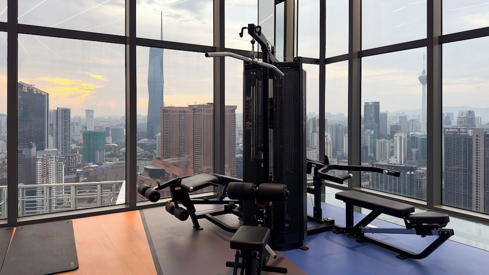 Moonway Luxury Suites At CORE Residence