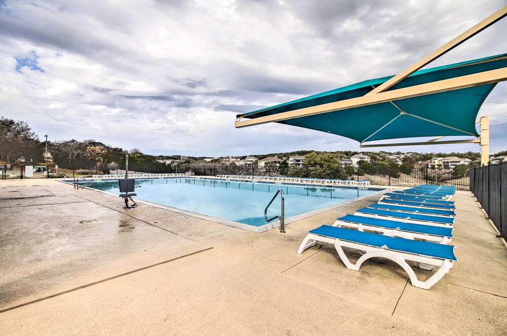 Lago Vista Townhome Near Lake Travis! - Property Image 10