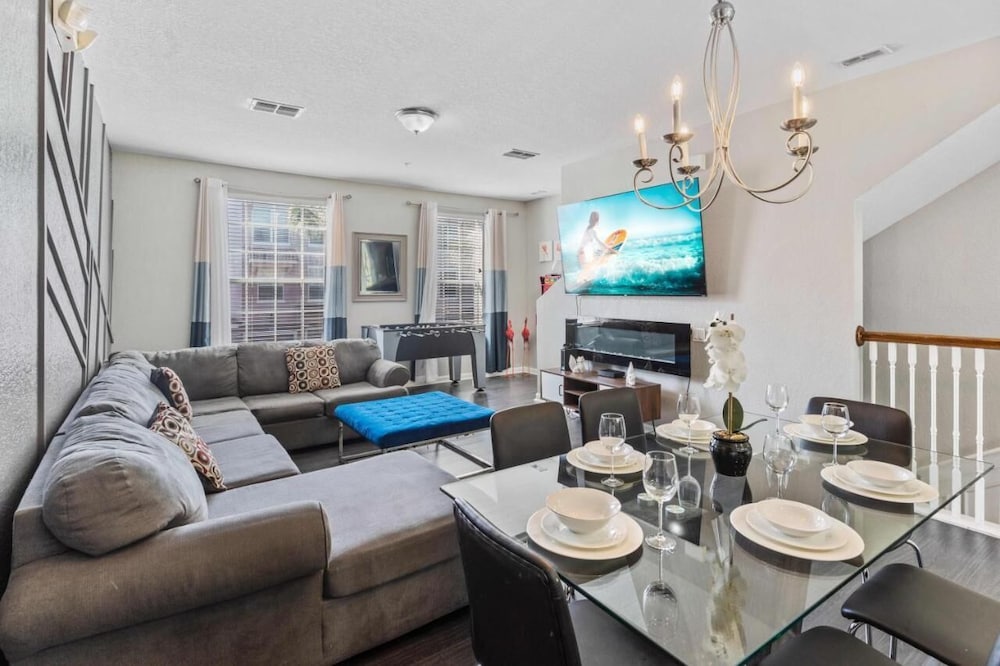 Vista Cay Swanky