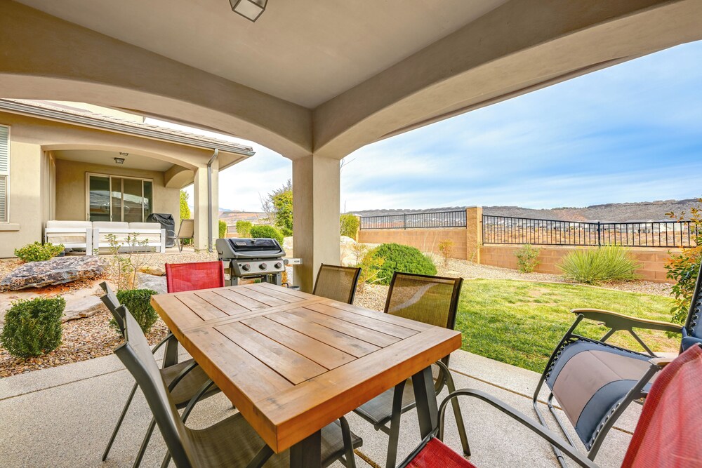 Hike, Bike & Swim: Utah Family Home w/ Mtn Views!