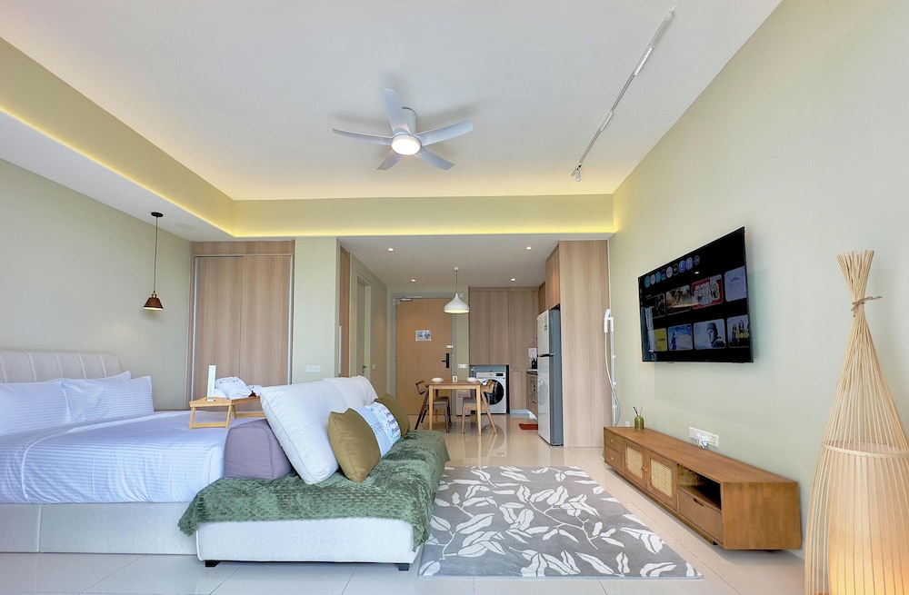 Grand Medini Residence by Stayrene
