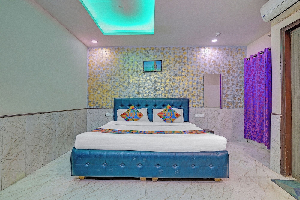Fabhotel Redisston