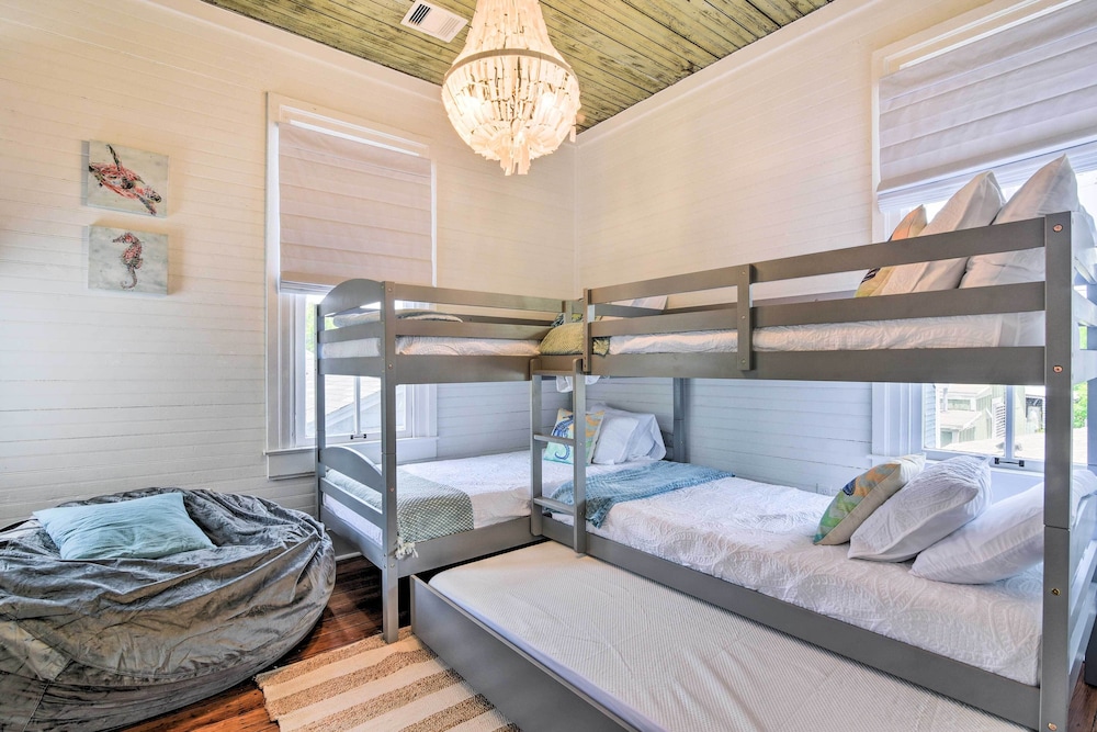 Walk to The Strand: Historic Galveston Home! view 4