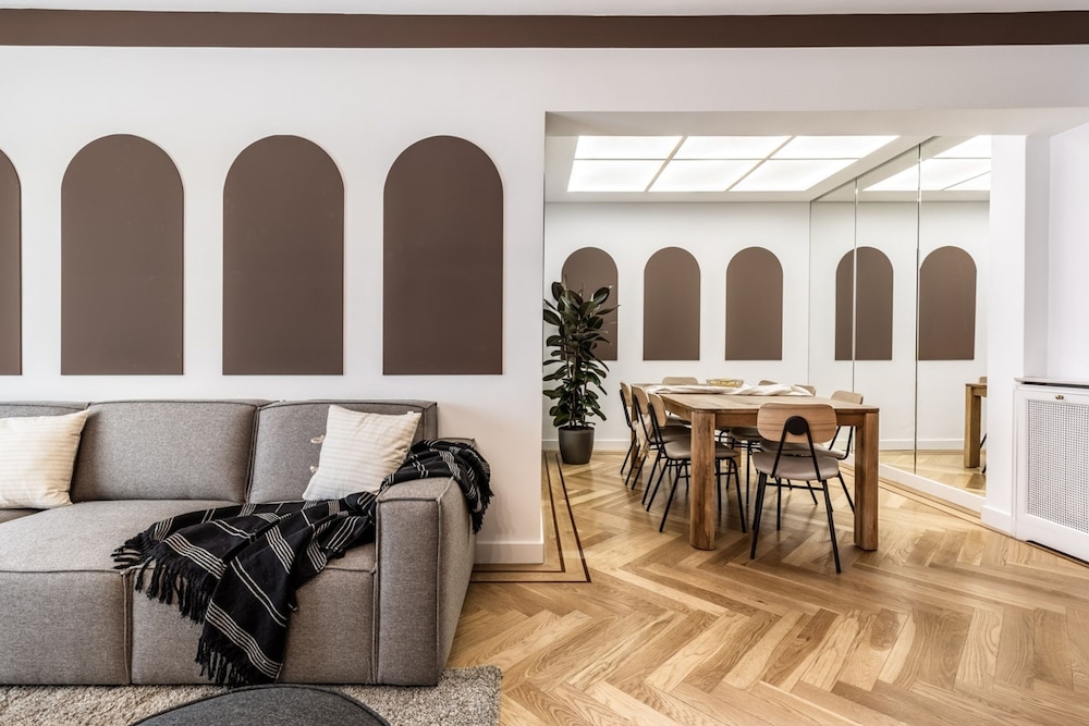 Arzano - 4 Bedrooms and Office in Castilla