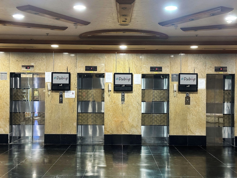 Contemporary Partition Room in Tecom