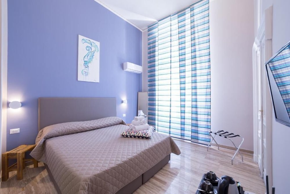B&B Le 4 Stagioni Dante's Suites by ClaPa Group Dislocated Hospitality