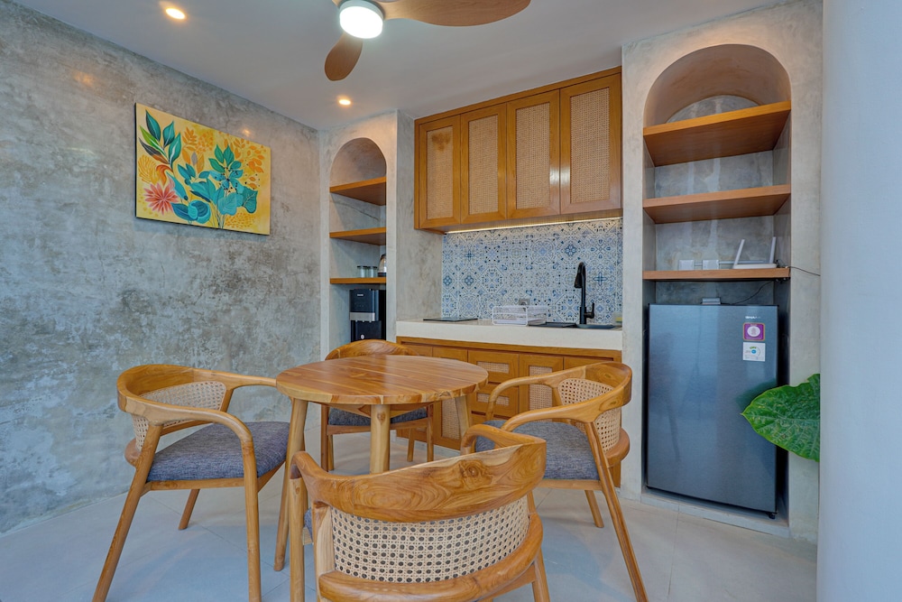 LaLuxe Villa and Residence
