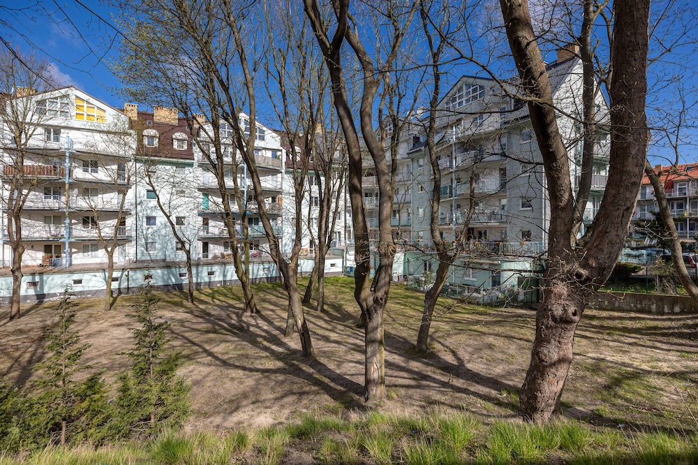Sklodowskiej-curie Apartments by Renters view 3