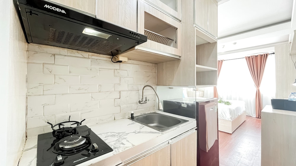 Minimalist And Homey Studio Apartment Amethyst