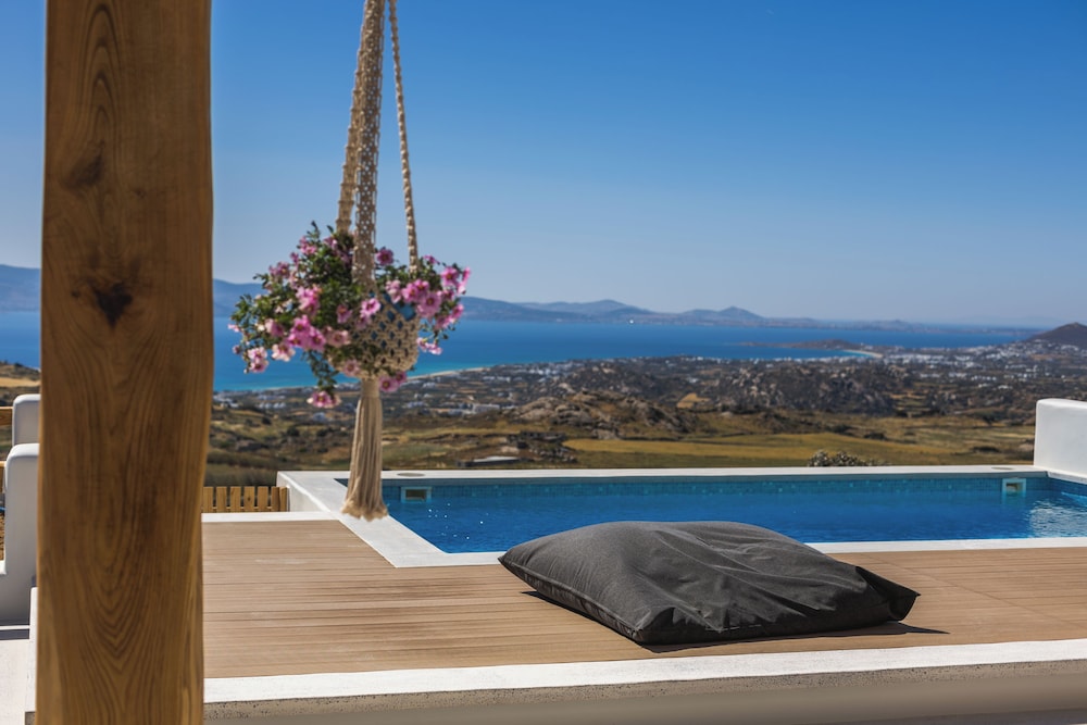 La Grande Vue Private Villas