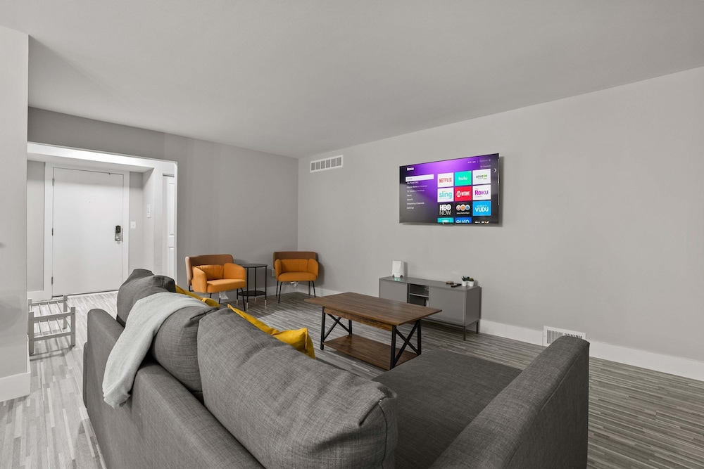 Welcoming 2BR 2BA Retreat With Modern Comforts