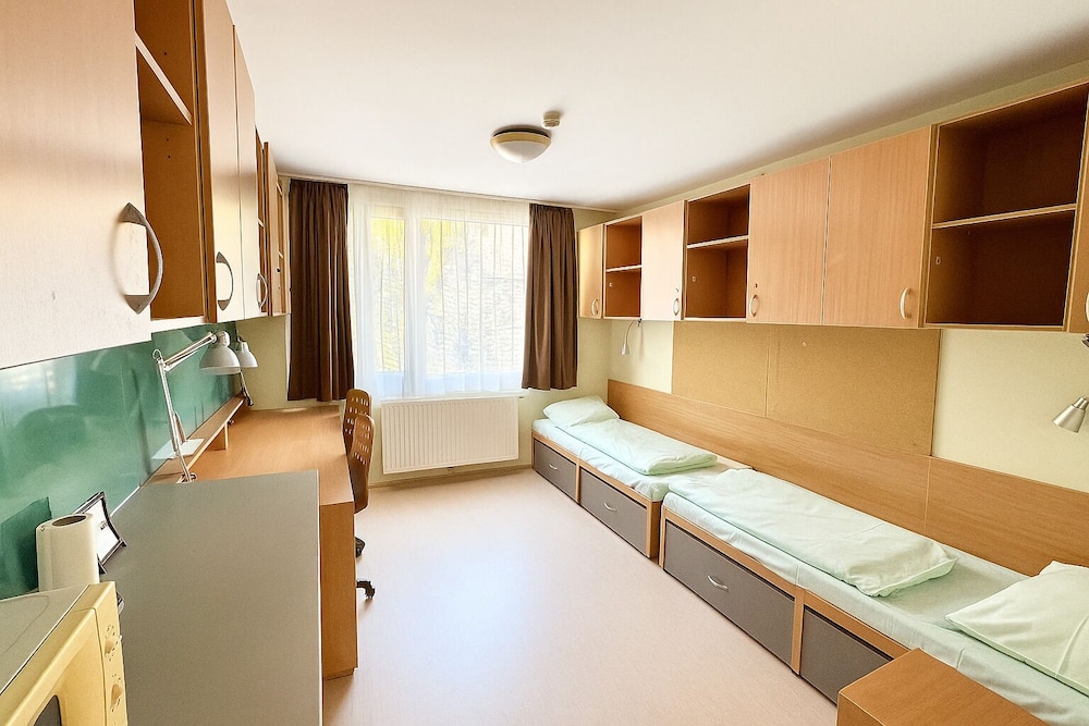 UrbanNest Private Hostel Rooms