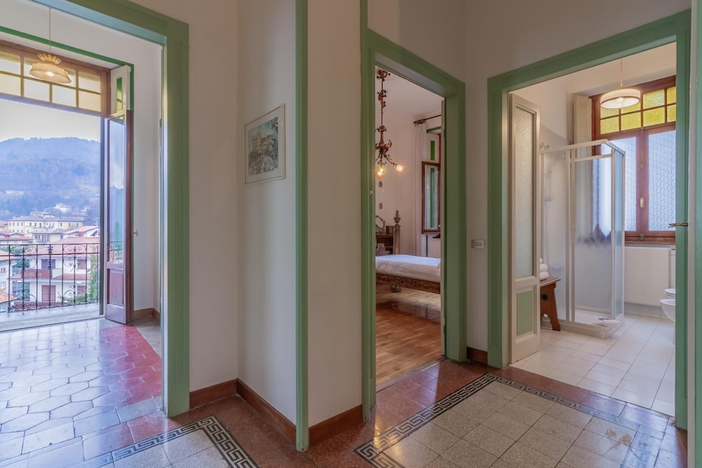 Family Villa With Stunning Lake View by Wonderful Italy photo 3