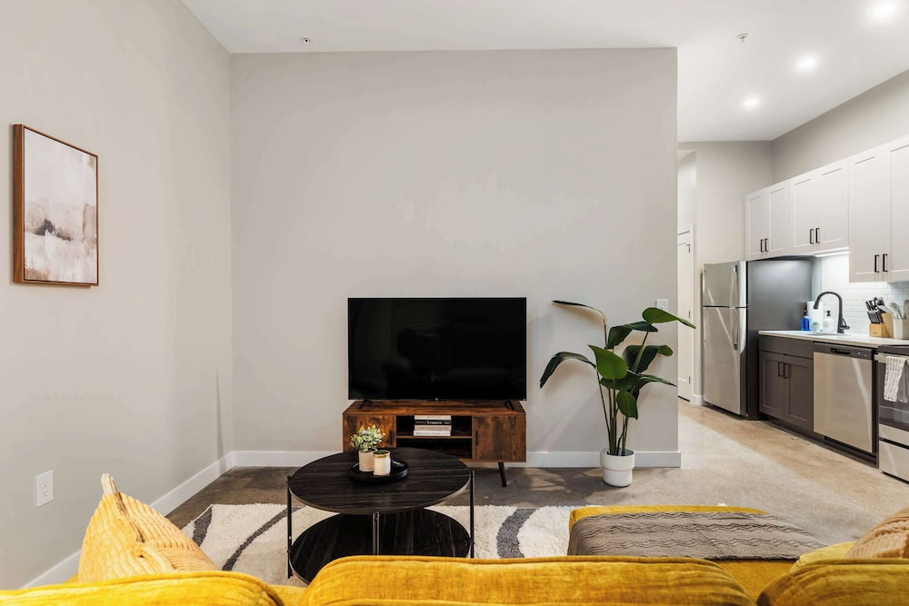 CozySuites at Textile