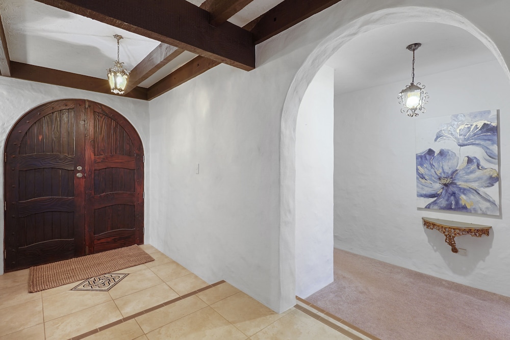 Magnificent Beachfront Mansion - Pool - Image 2