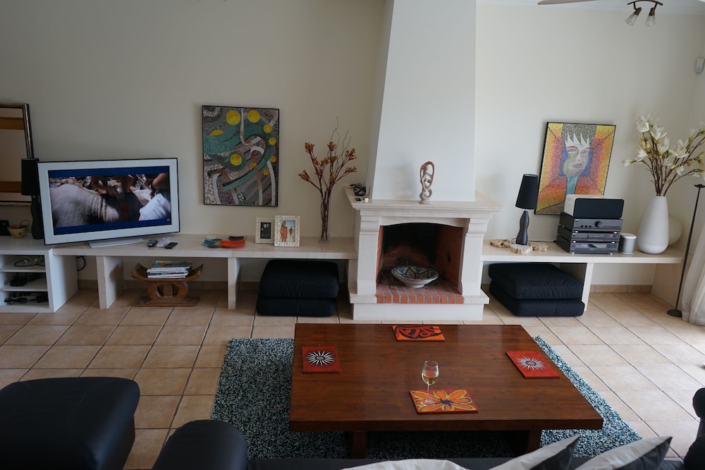 Wallis Villa