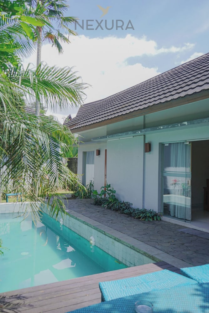 Jambu Klutuk Resort