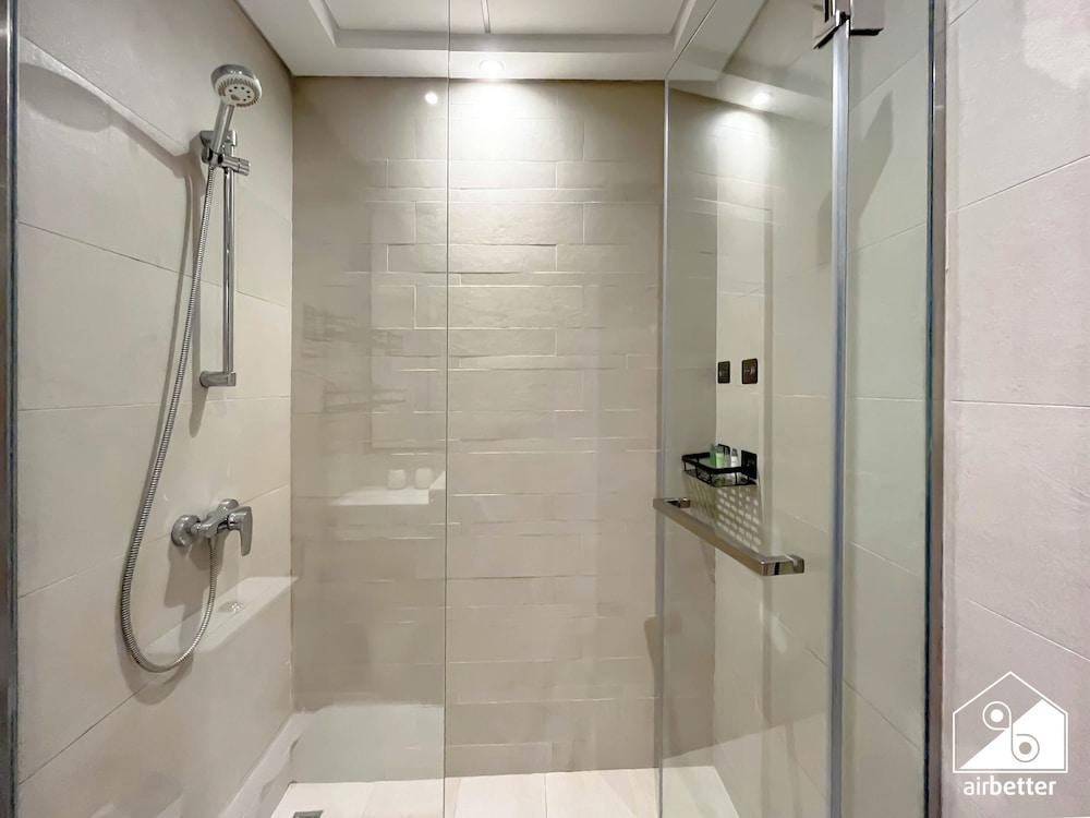 Elegant 1BR at Azizi Riviera Prime Location