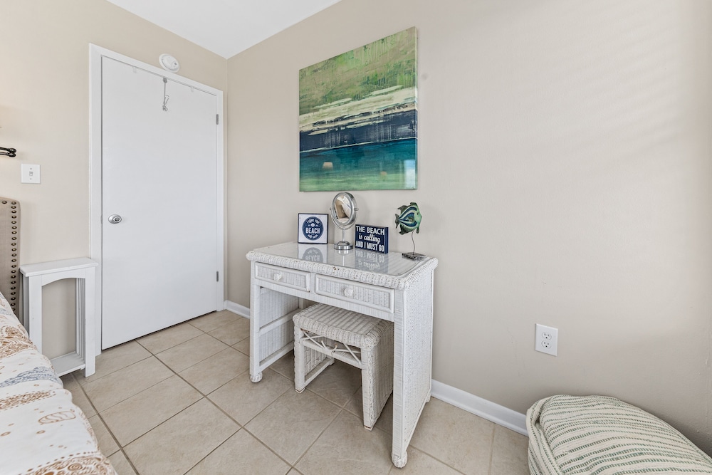 Island Sunrise Condos by Hosteeva