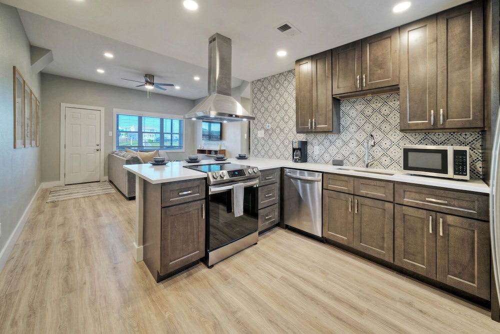 La Concha by Avantstay Modern Condo by Boardwalk