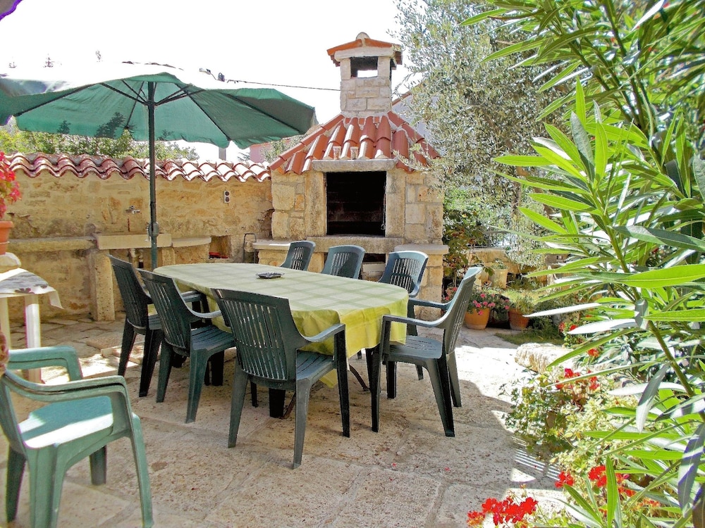 Sol Jardin Apartments