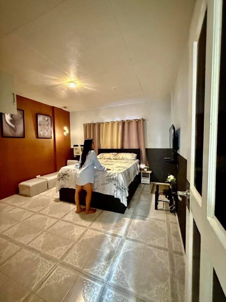 Axon Cozy Modern House #G Near The Walking Street