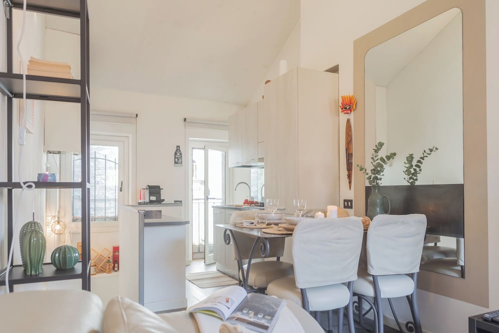 Pretty Studio in Old Town by Rent all Como