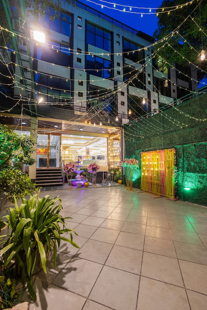 Hotel Palazzo Inn Mansarovar Garden