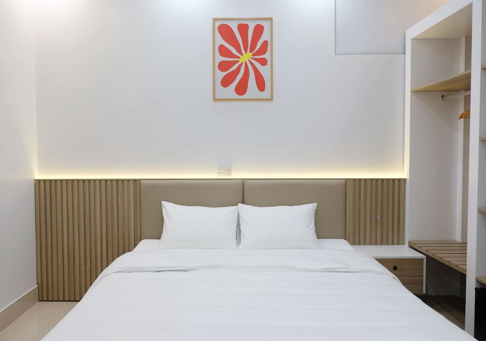 RAW Hostel - Tour & Motorbikes Rental
