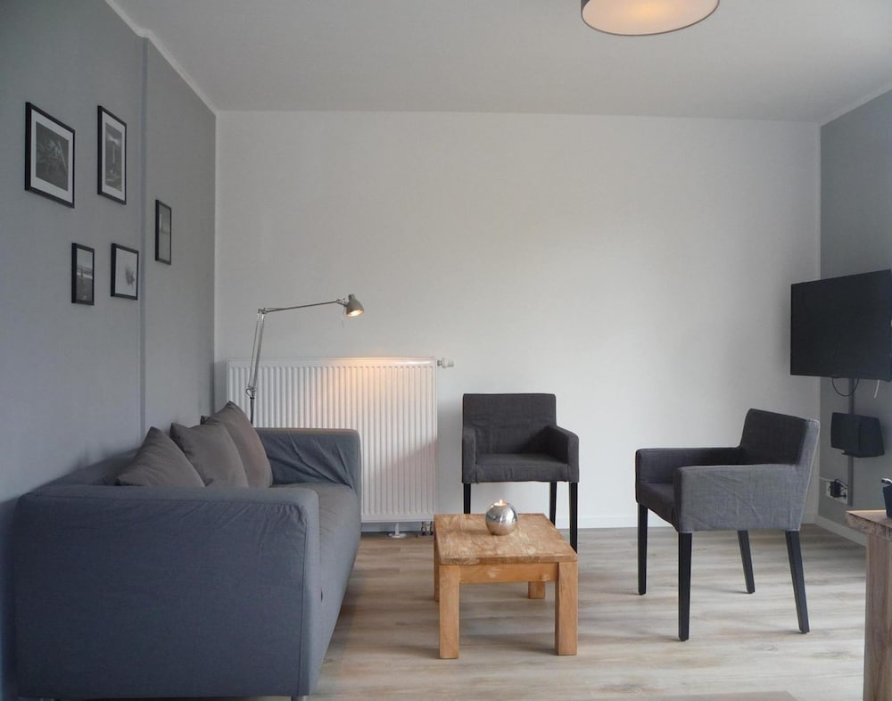 Bungalow for 4 Persons With South-facing Terrace