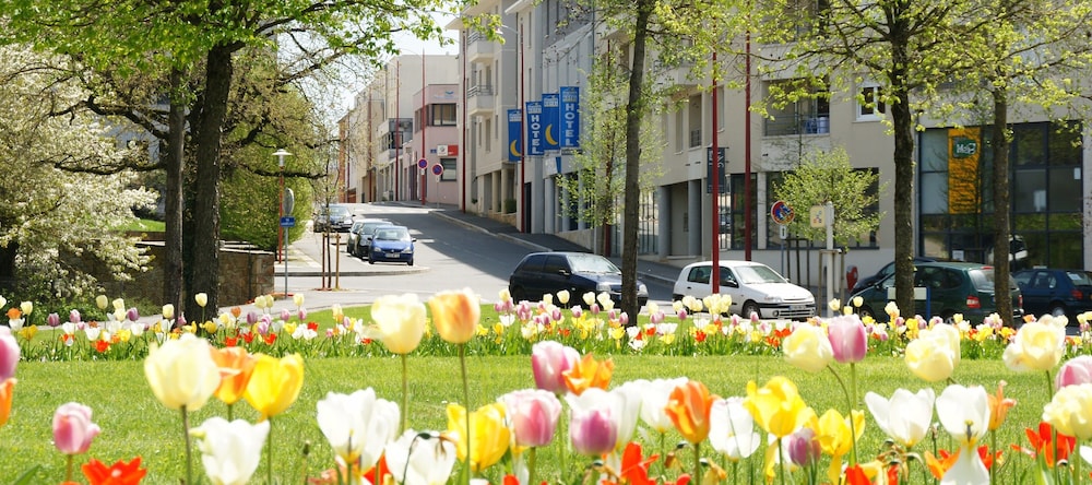 Rodez Vacations - Deltour Hotel Rodez Bourran - Property Image 8