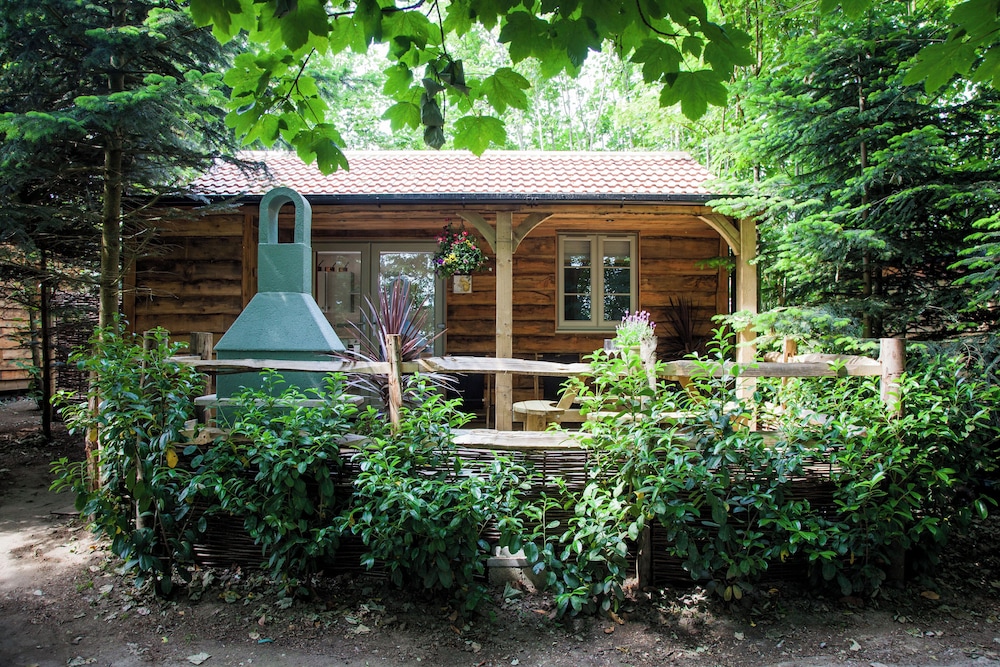 Hayne Barn Estate - Private Estate : 6 Eco Lodges - 1 Studio