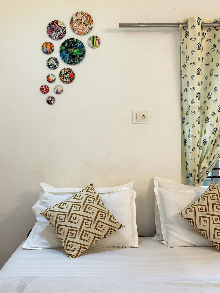 Molly's Hostel