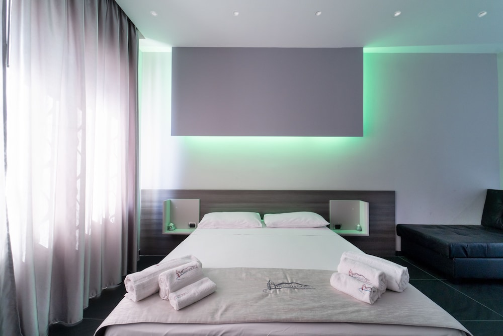 Al Campanile H. Napoli Centro by ClaPa Group Dislocated Hospitality