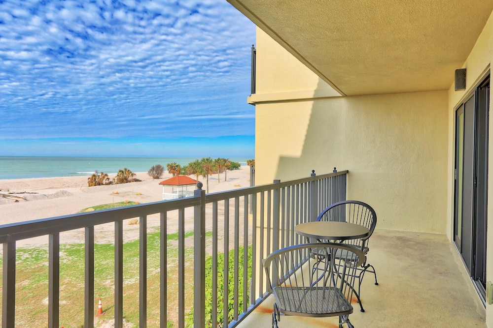 Land's End 9-301 Beach Front-premier