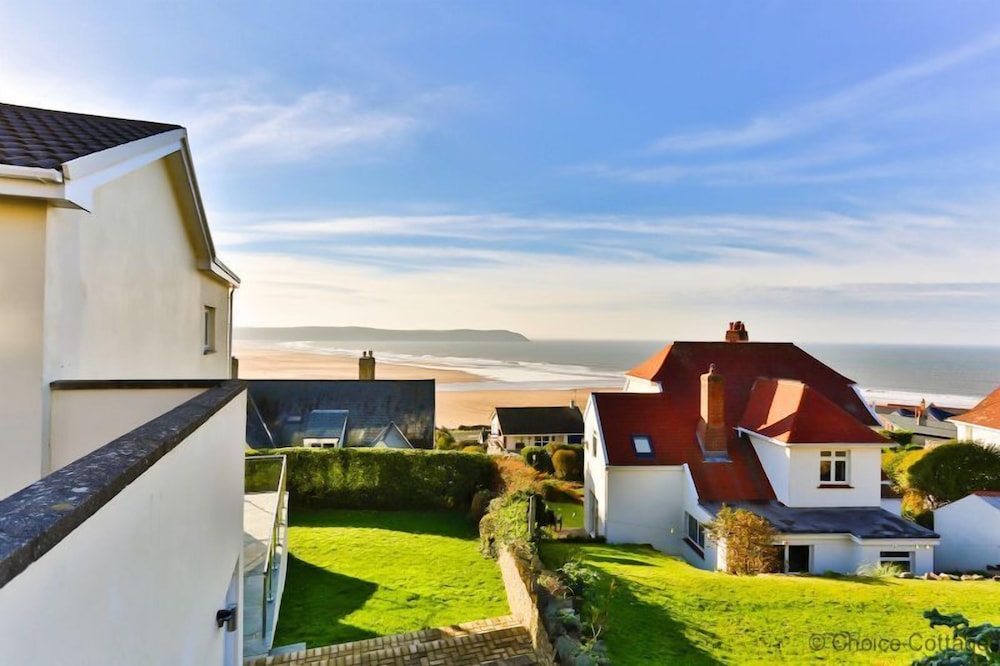 Woolacombe Garden Apartment 2 Bedrooms view 2