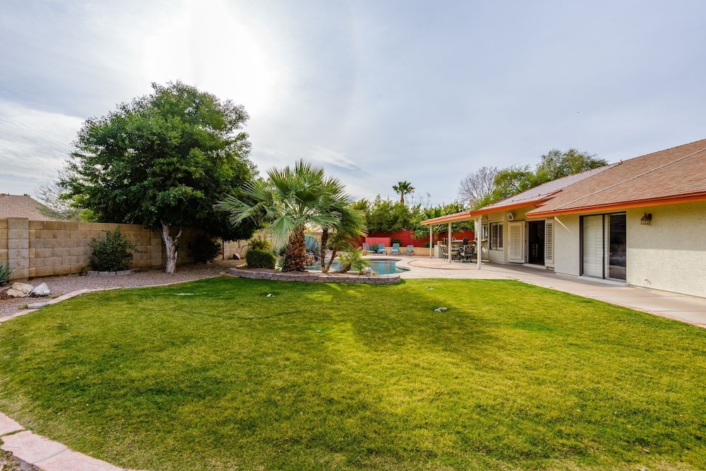 Casa Willow 4 Bedroom Home by RedAwning