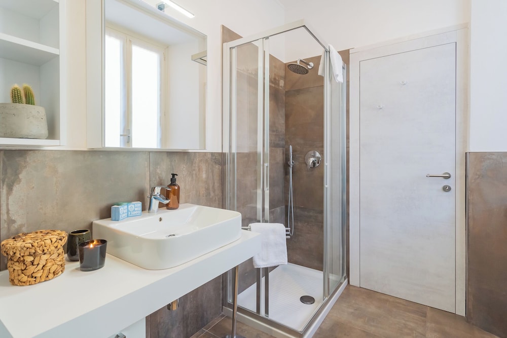 La Casa di Nino by Rent all Como