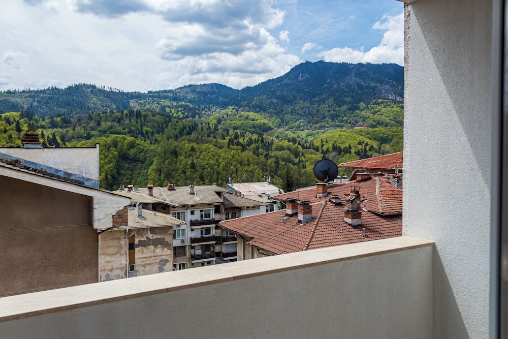 Central Apartment with View