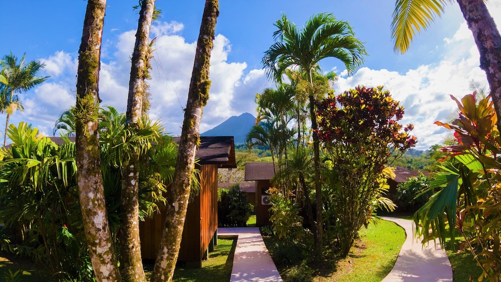 Arenal Paraíso Resort & Thermo Mineral Hot Springs