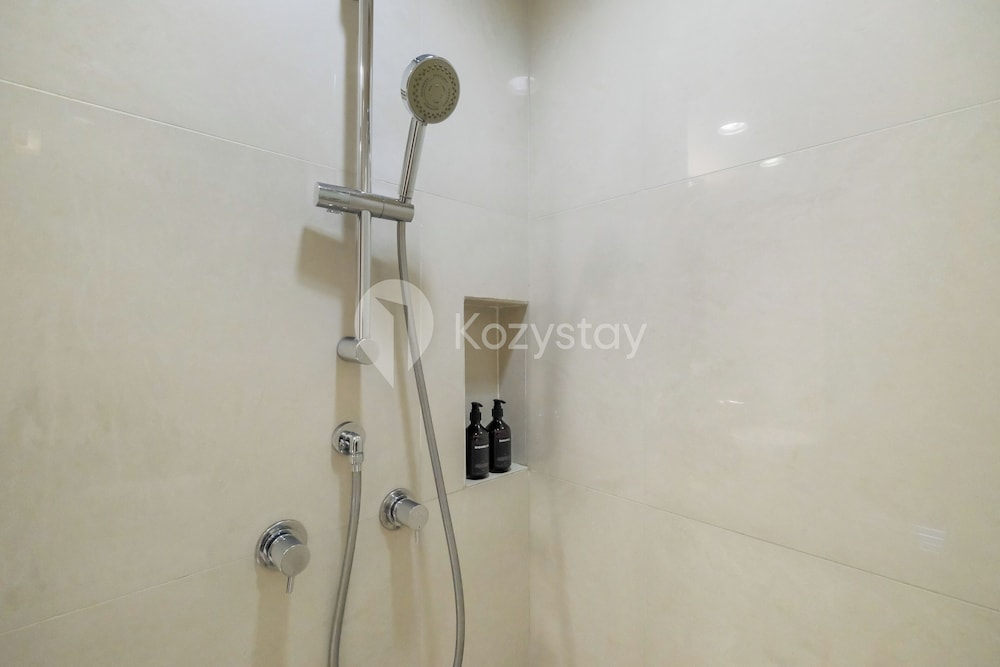Brava by Kozystay - Kuningan