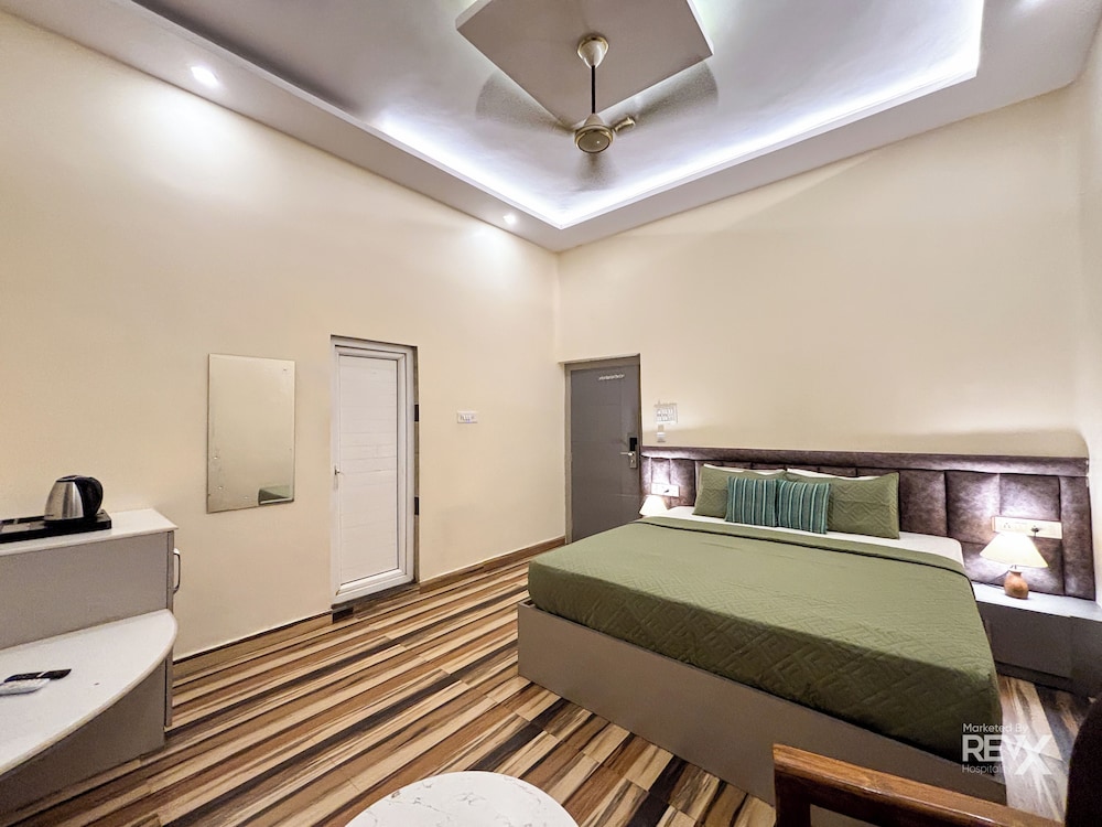 Hotel Diamond Palace
