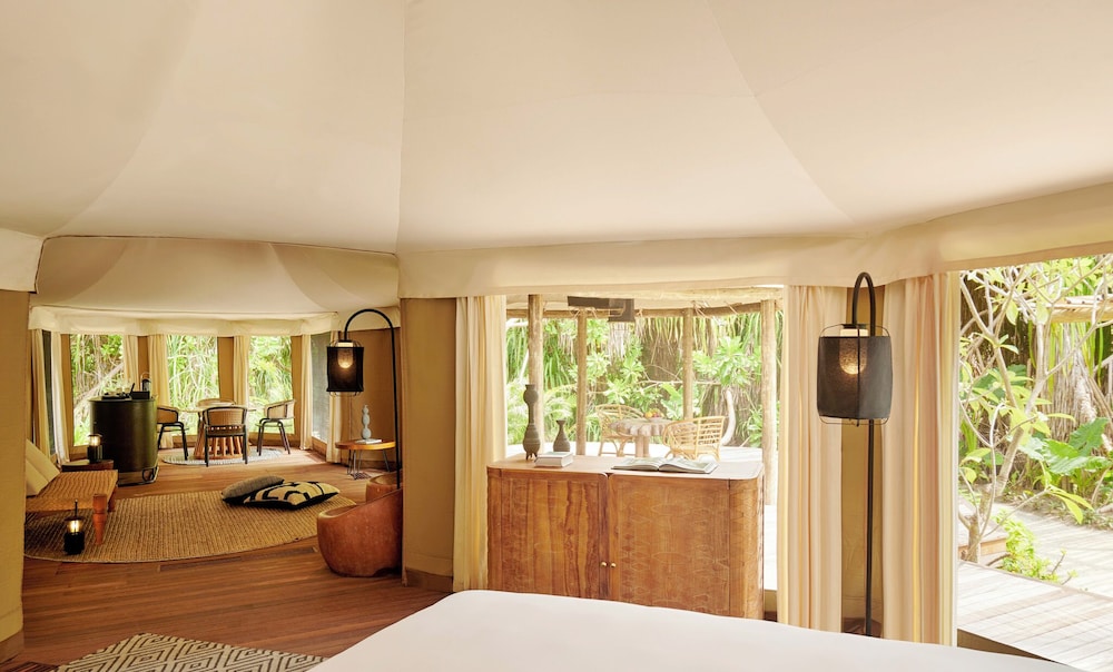 Sirru Fen Fushi Private Lagoon Resort — 26