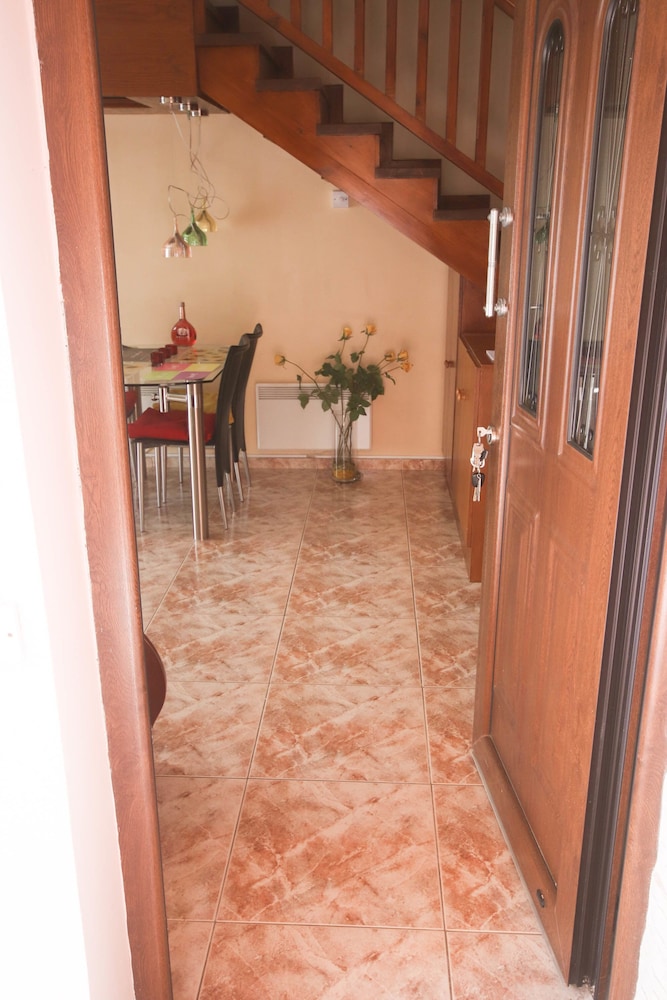 2 Bedroom House near Tombs of the Kings view 2