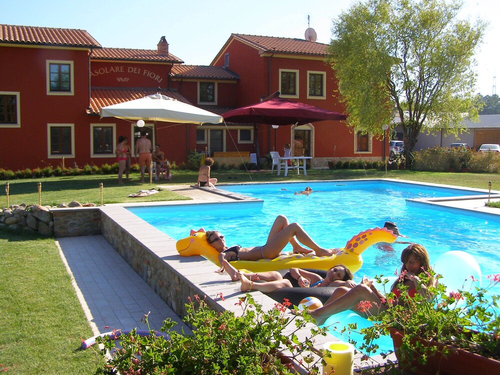 Room in Holiday House - Green Ortensia - Amazing Apartment in Farmhouse view 5